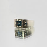 Une - Volume #1 - Signet #1 with 3 London blue topaz