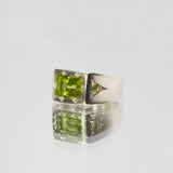Une - Volume #1 - Signet #1 with 3 peridots