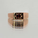 Une - Bespoke - Signet with Round Garnet