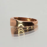 Une - Bespoke - Signet with Round Garnet