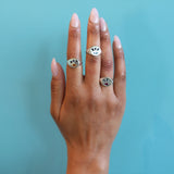 Une - Volume 1 - Signet #5 Eye Ring