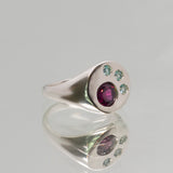 Une - Bespoke - Round Signet with Rhodolite Garnet and Topaz