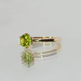une - Peridot Solo Ring