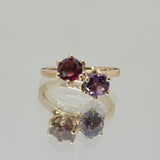 Une - Twin Ring with Rhodolite Garnet and Amethyst