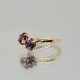 Une - Twin Ring with Rhodolite Garnet and Amethyst