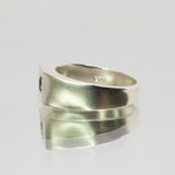 une - Volume 1 - Signet 2 With Sapphire