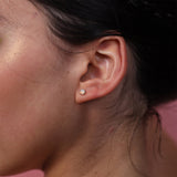 Une - Asteria - Solo Studs