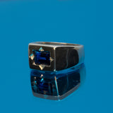 Une - Volume 1 - Signet #1 Cultured Sapphire