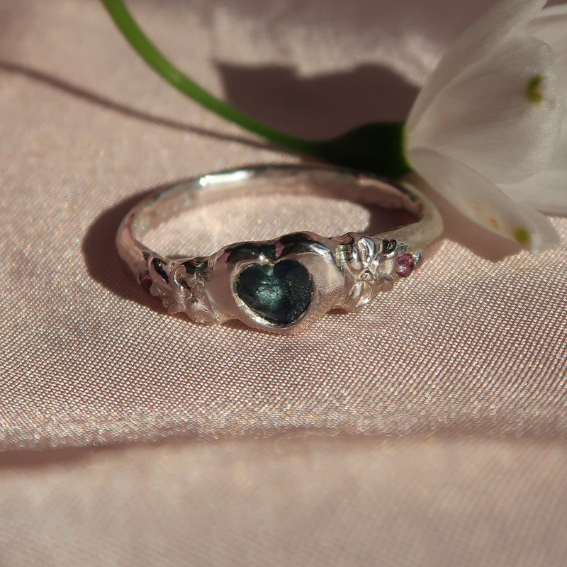 SGS Jewellery - Bespoke - Sapphire Sweetheart Ring