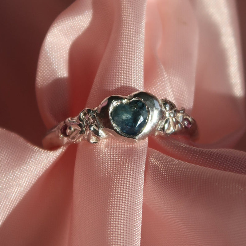 SGS Jewellery - Bespoke - Sapphire Sweetheart Ring