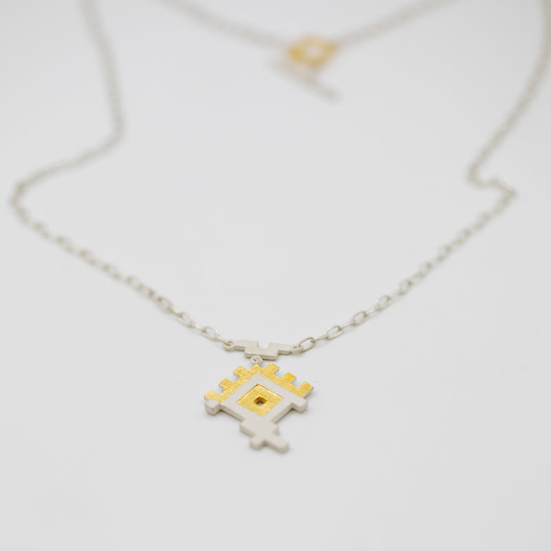 Patricia Chiuariu - She's powerful - Pendant and Chain i