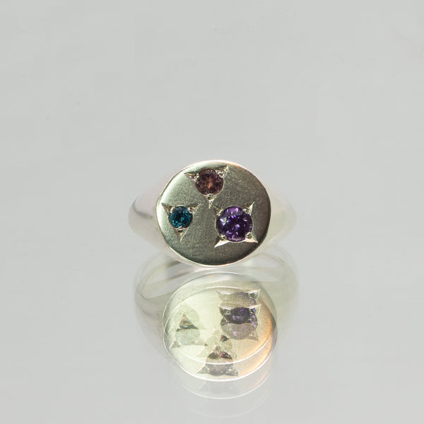 Une - Bespoke - Signet #5 with amethyst, tourmaline and topaz