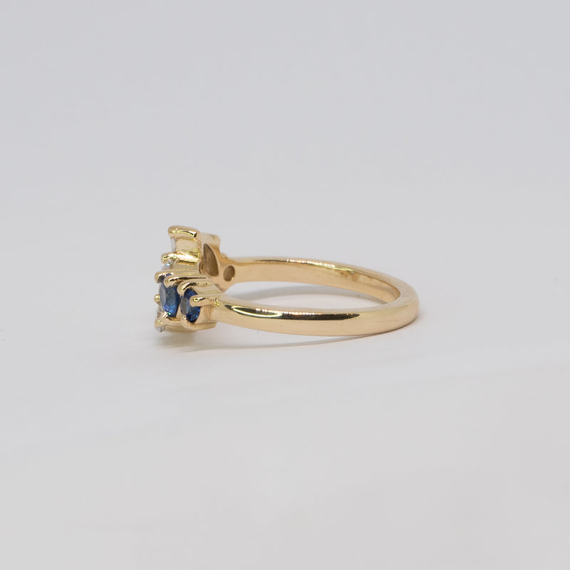 Comune - Bespoke - Sapphire and Diamond Cluster Ring