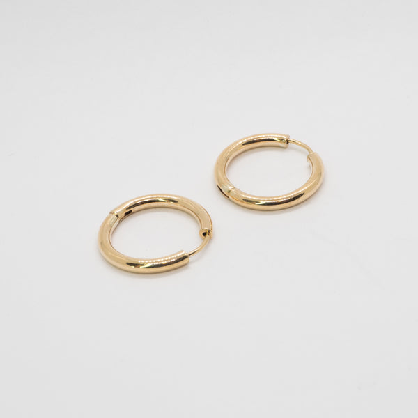 Comune - Minimalist Collection - Large Huggie Earrings