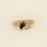 Comune - Bespoke - Diamond and Green Sapphire Cluster Ring 2