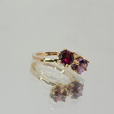 Une - Twin Ring with Rhodolite Garnet and Amethyst