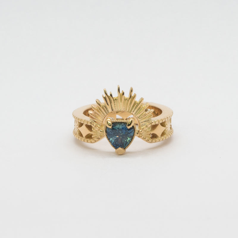Halo & Hurt - The Erté - 18ct yellow gold with trillion cut sapphire