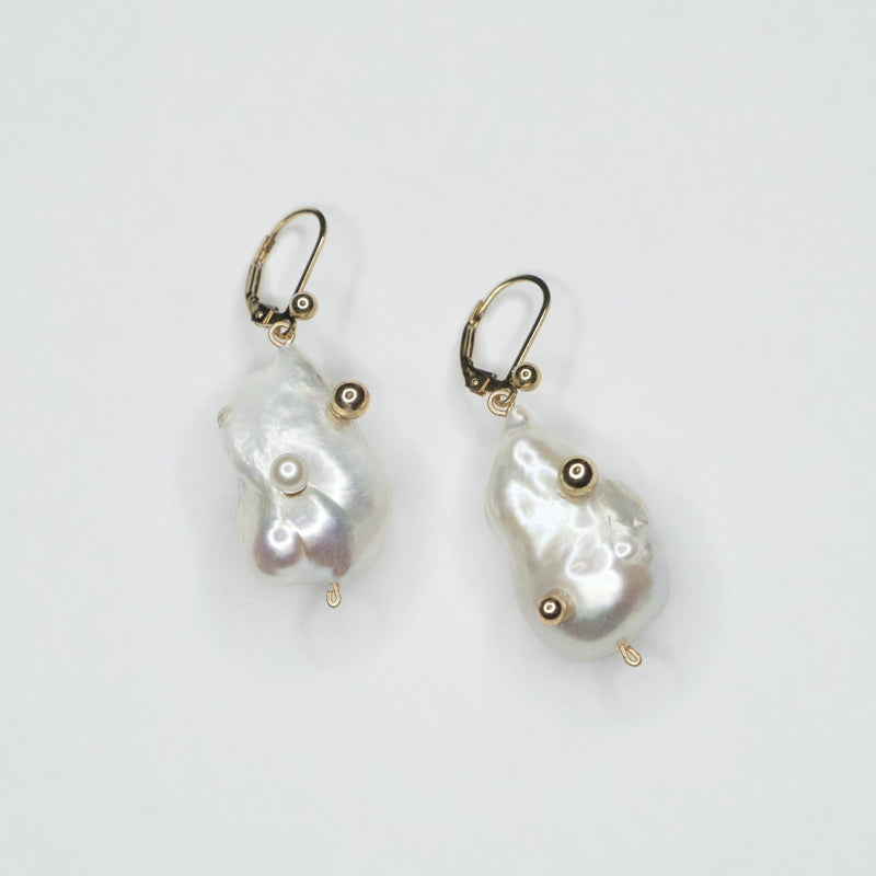 Sacreflux - Decay Pearl Earrings