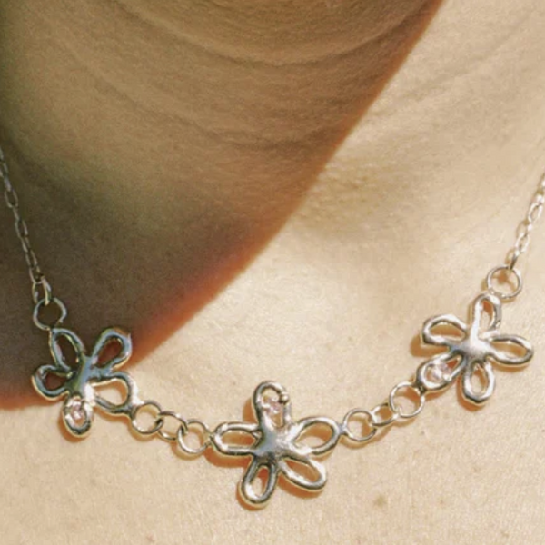 SGS Jewellery - Flirty Flower Necklace