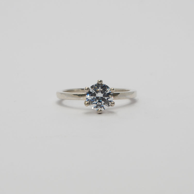 Comune - Solitaire Diamond Ring